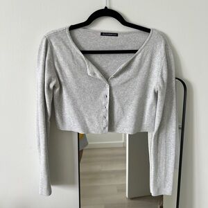 Brandy Melville cropped grey cardigan long sleeve
